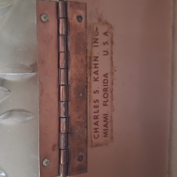 Vintage 50's Acrylic Handbag by Charles S Kahn, Inc of Miami - Picture 3 of 7